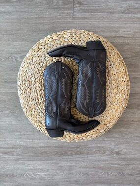 Tony Lama Vintage Western Boots – Style J29135 – Size 5.5 C
